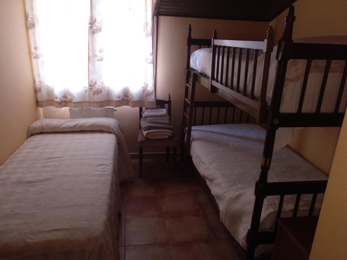 Casa Rural Amador Villarroya de los Pinares Esterno foto